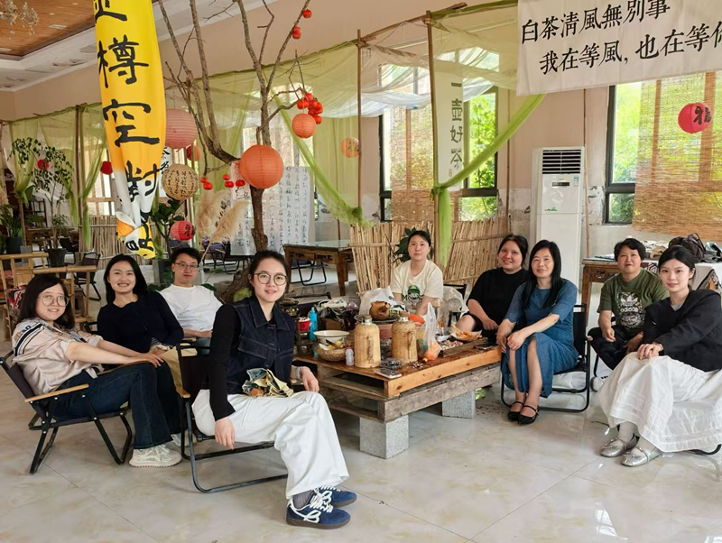 财务处开展“担当教育新作为、奋进强国新征程”春日户外团建活动