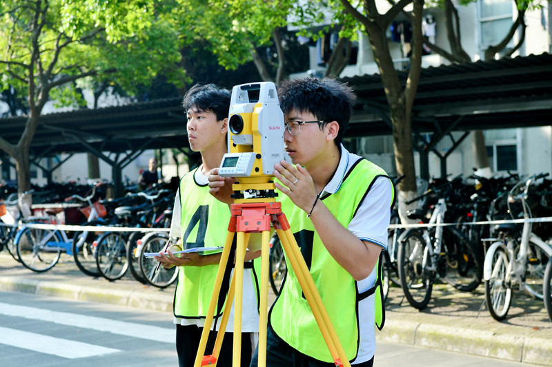 建筑学子在四川省第十届大学生测绘技能竞赛中再获佳绩