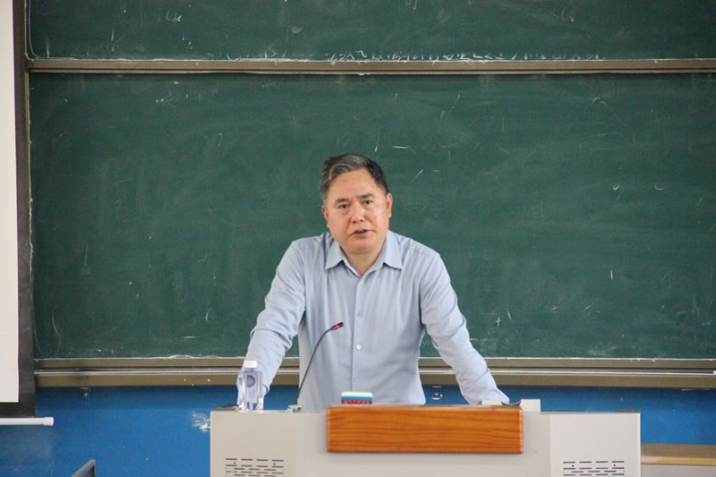 成都时代出版社副总编辑庞惊涛做客文理深度解读巴蜀文化与地缘文学演进