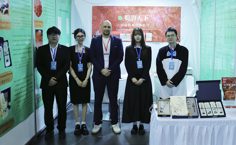 外国语学院学子在2026年全国高校商业精英挑战赛国际 贸易竞赛总决赛中获得全国三等奖